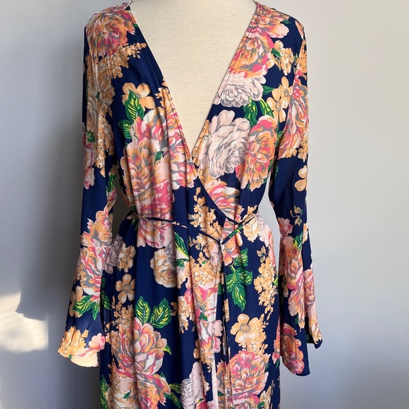NWT Maaji Sustainable Midnight Garden Wrap Style Aubree Kimono S - Picture 12 of 16